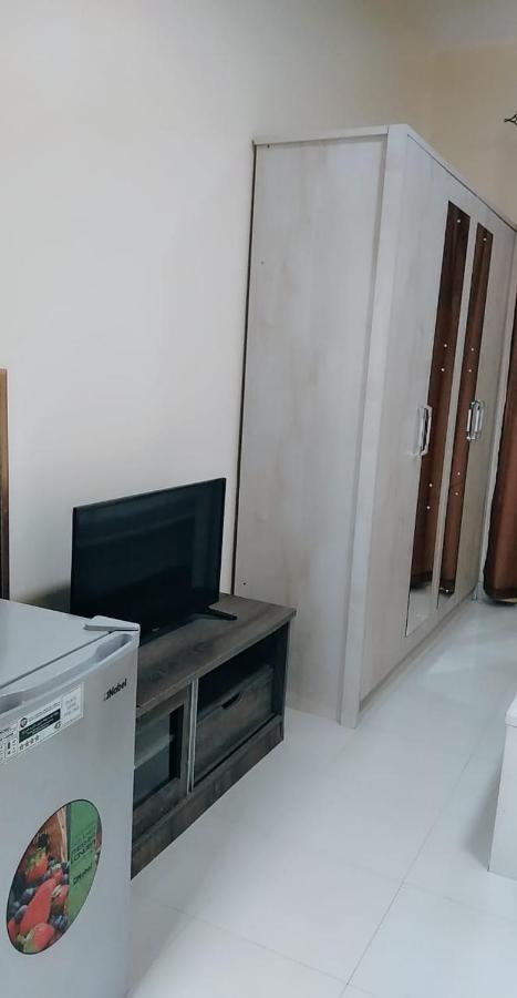 Al Khaleej Plaza Furnished Apartments Llc Аджман Екстериор снимка
